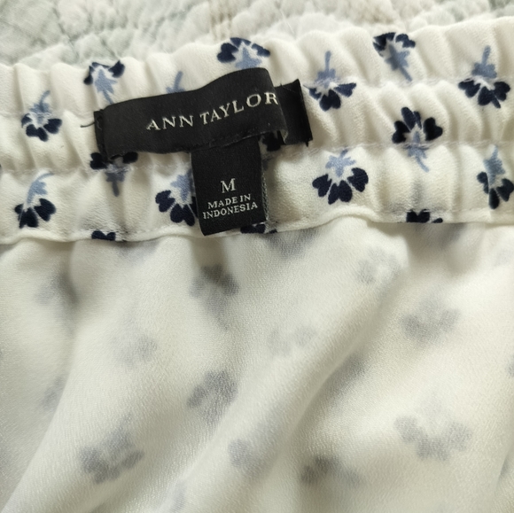 Ann Taylor Skirt Women's - Picture 5 of 7